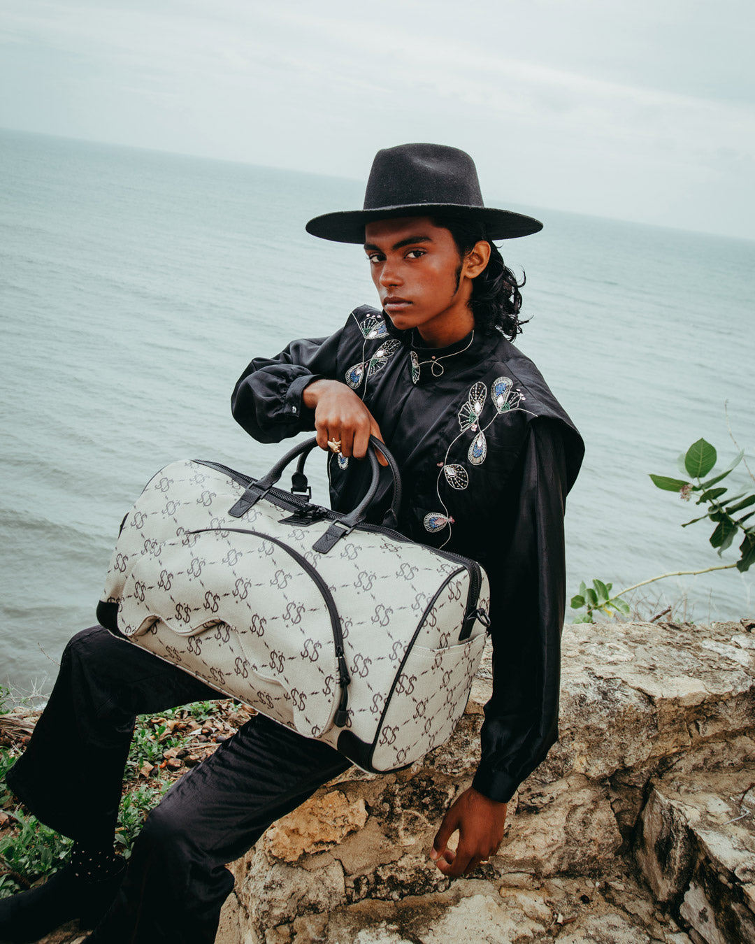 THE GETAWAY DUFFLE - Image 4
