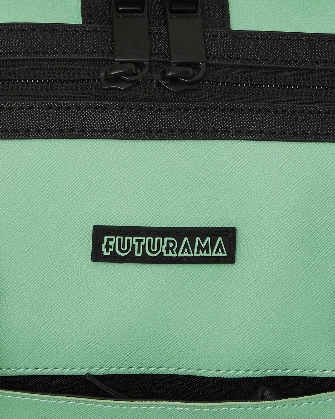 FUTURAMA PLANET EXPRESS PACK DUFFLE - Image 18