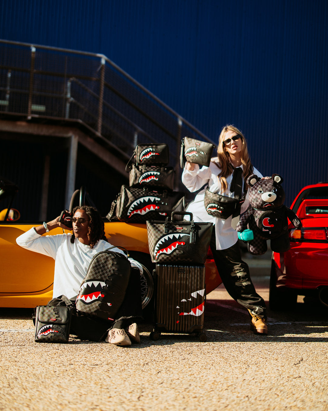 SPEED SHARK SIDE SWIPE TOILETRY BAG - Image 4